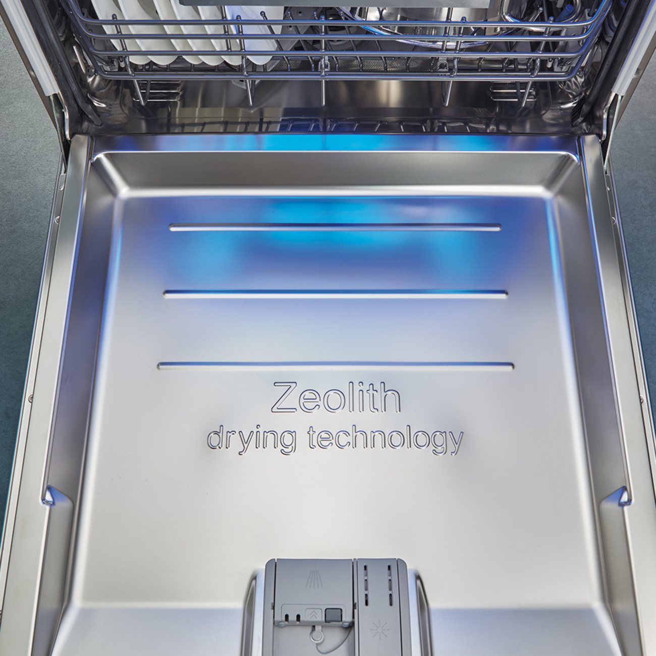 Zeolith Trocknen – Für glänzende Spülergebnisse bei Elektrotechnik Enrico Di Giovanni in Frankfurt am Main